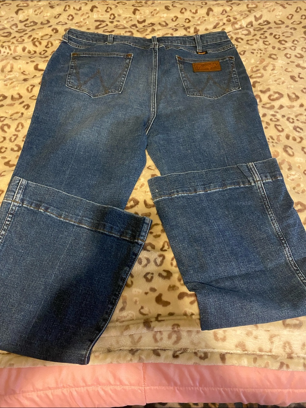 Wrangler womens Dark Blue Bell Bottom Jeans